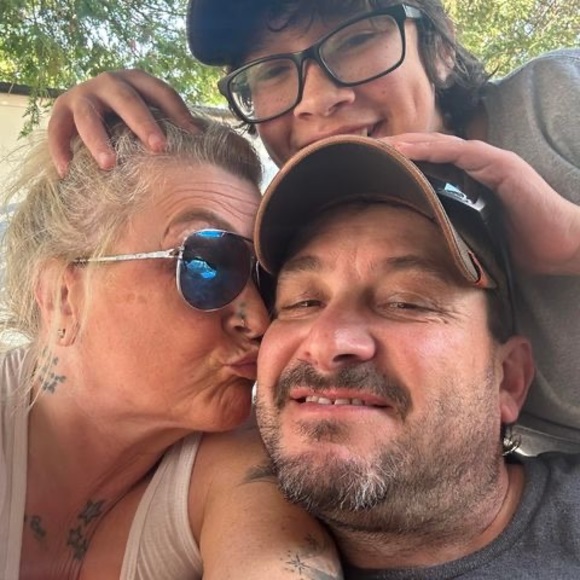 Meet your Posher, Cara - Picture 1 of 1